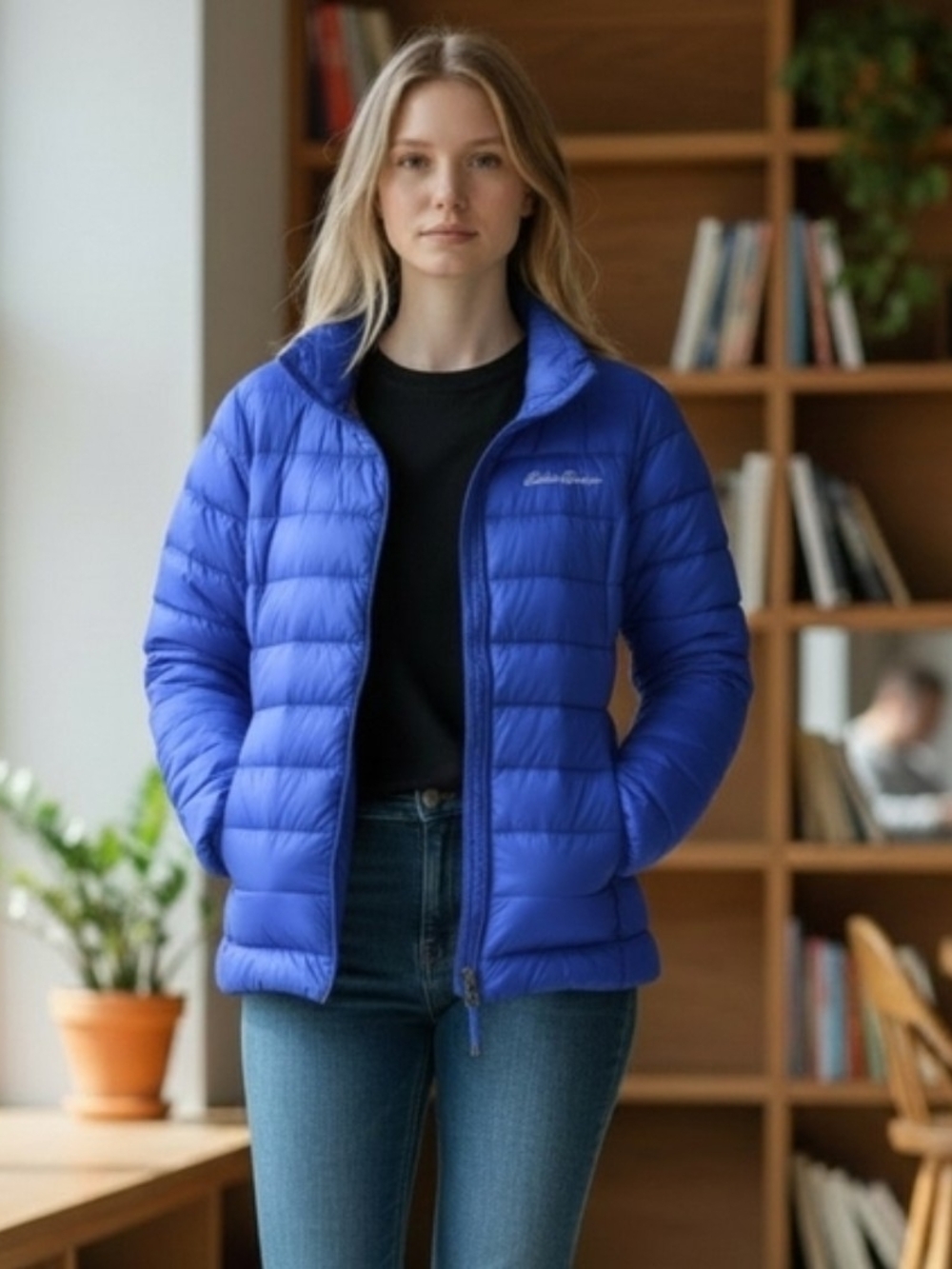 Eddie Bauer Women’s Royal Blue Quilted Puffer Jacket | M